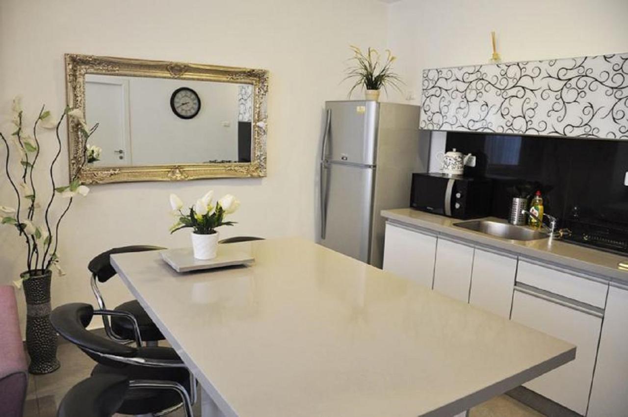 Gk Apartment Harmony Bat Yam Exterior foto